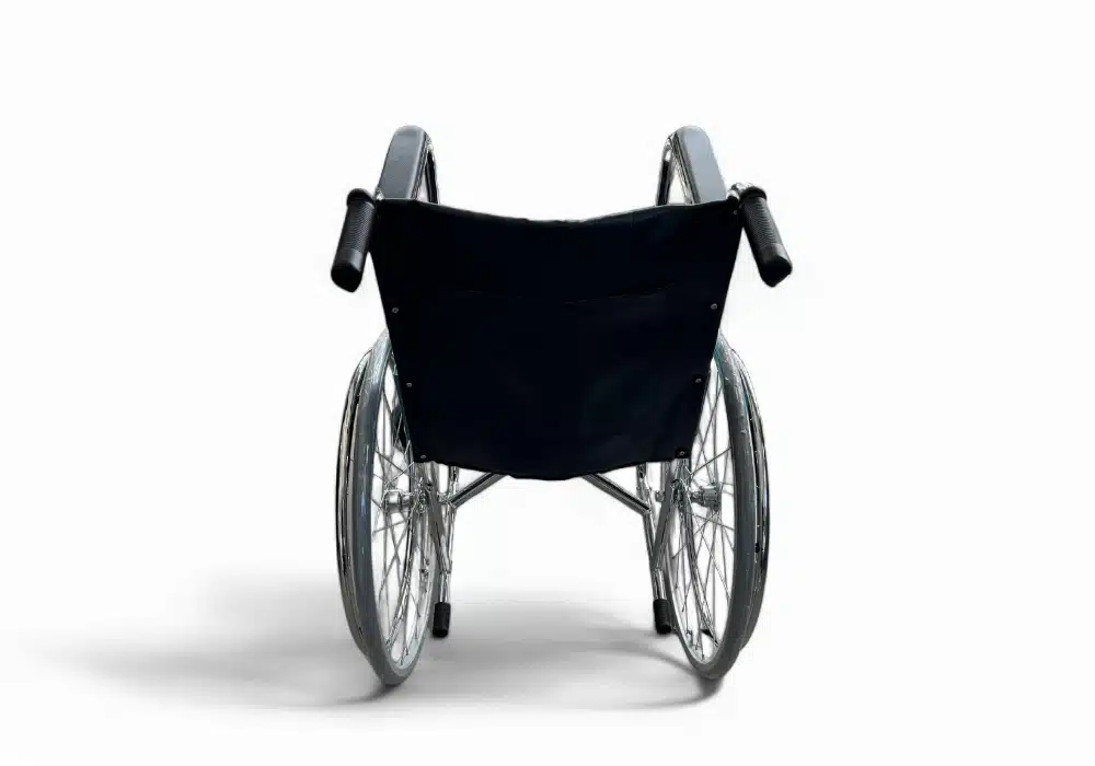 Fauteuil adulte avec reposes pieds fixes (4)