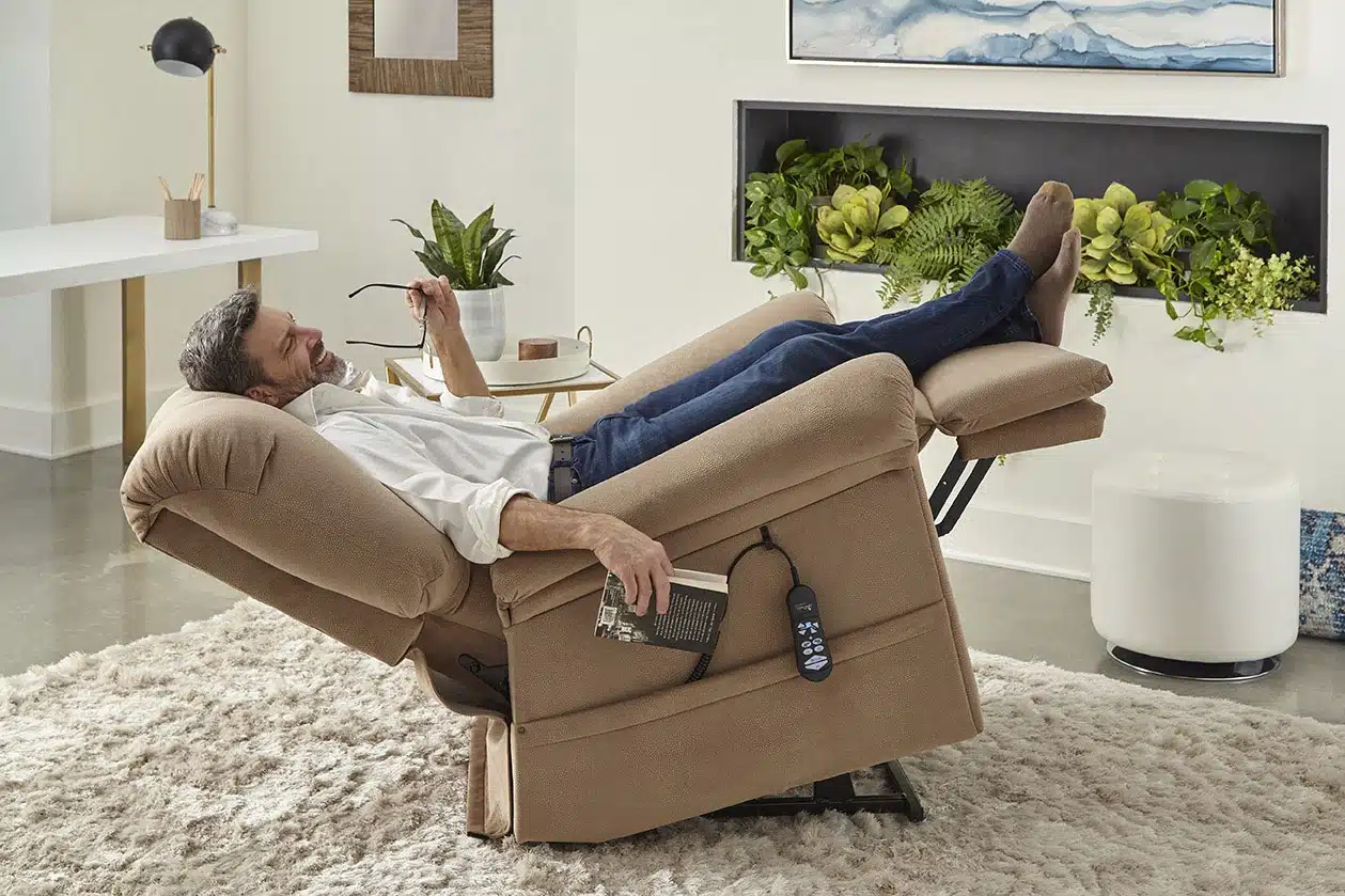Témoignages : Mon quotidien avec le fauteuil releveur médical