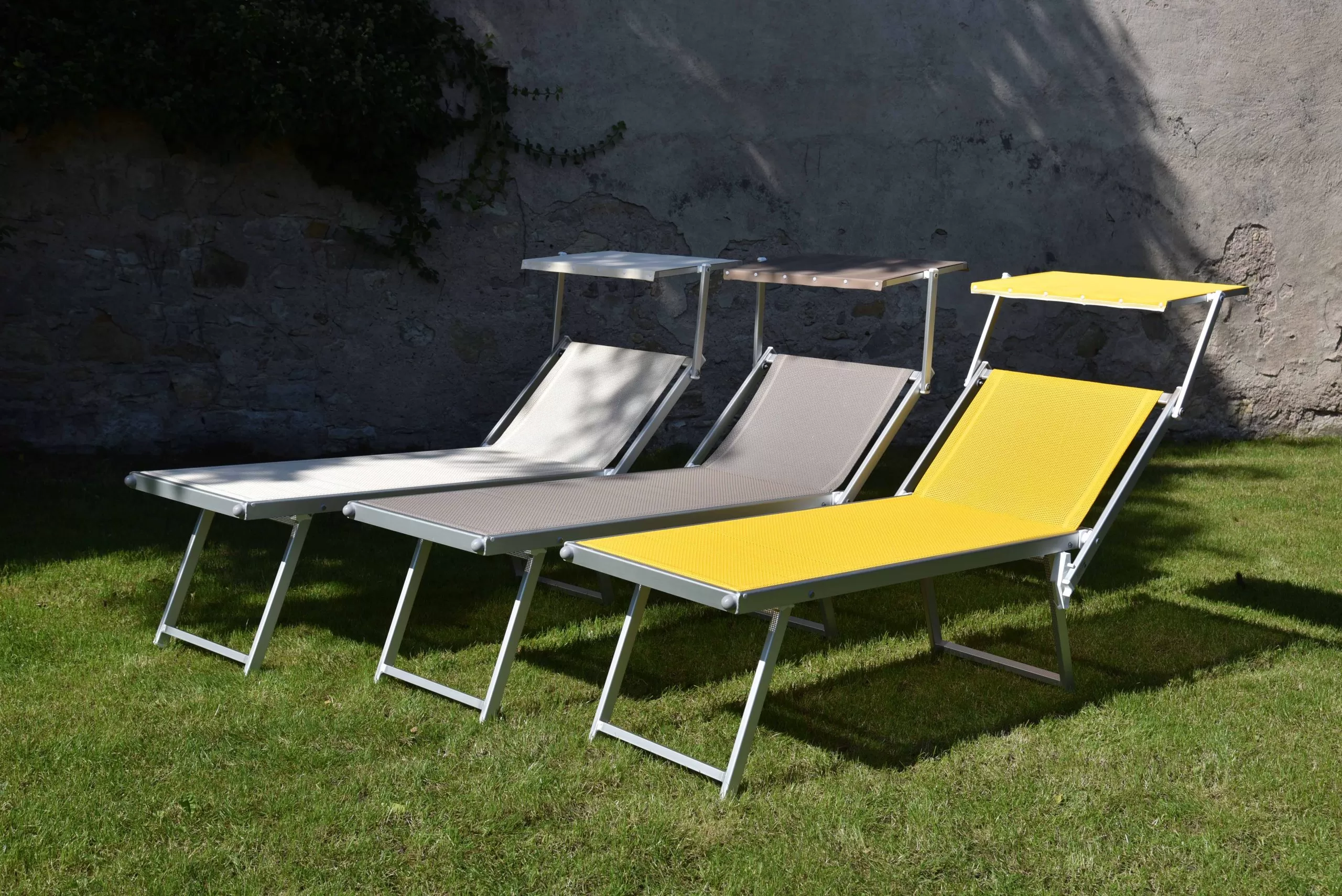 Bain de soleil avec hauteur d’assise